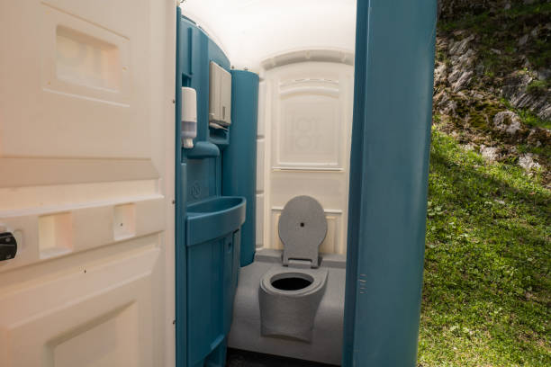 Best Portable bathroom rental  in Mcdonald, OH